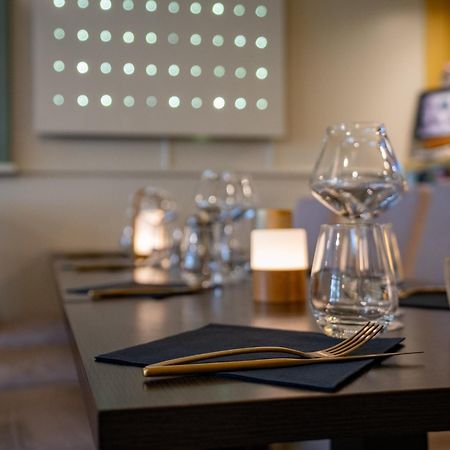Hotel Restaurant L'Industrie Сент-Омер Экстерьер фото