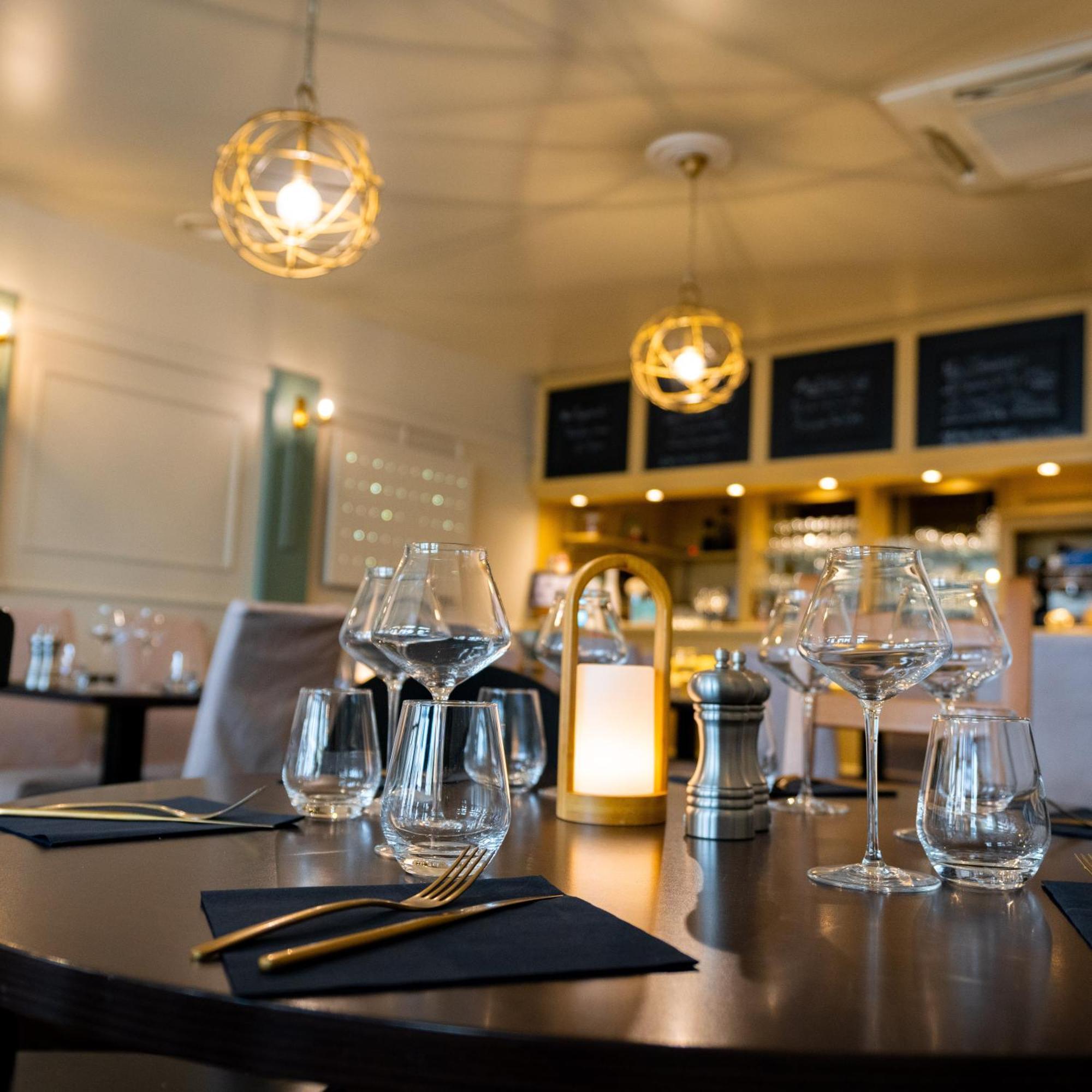 Hotel Restaurant L'Industrie Сент-Омер Экстерьер фото